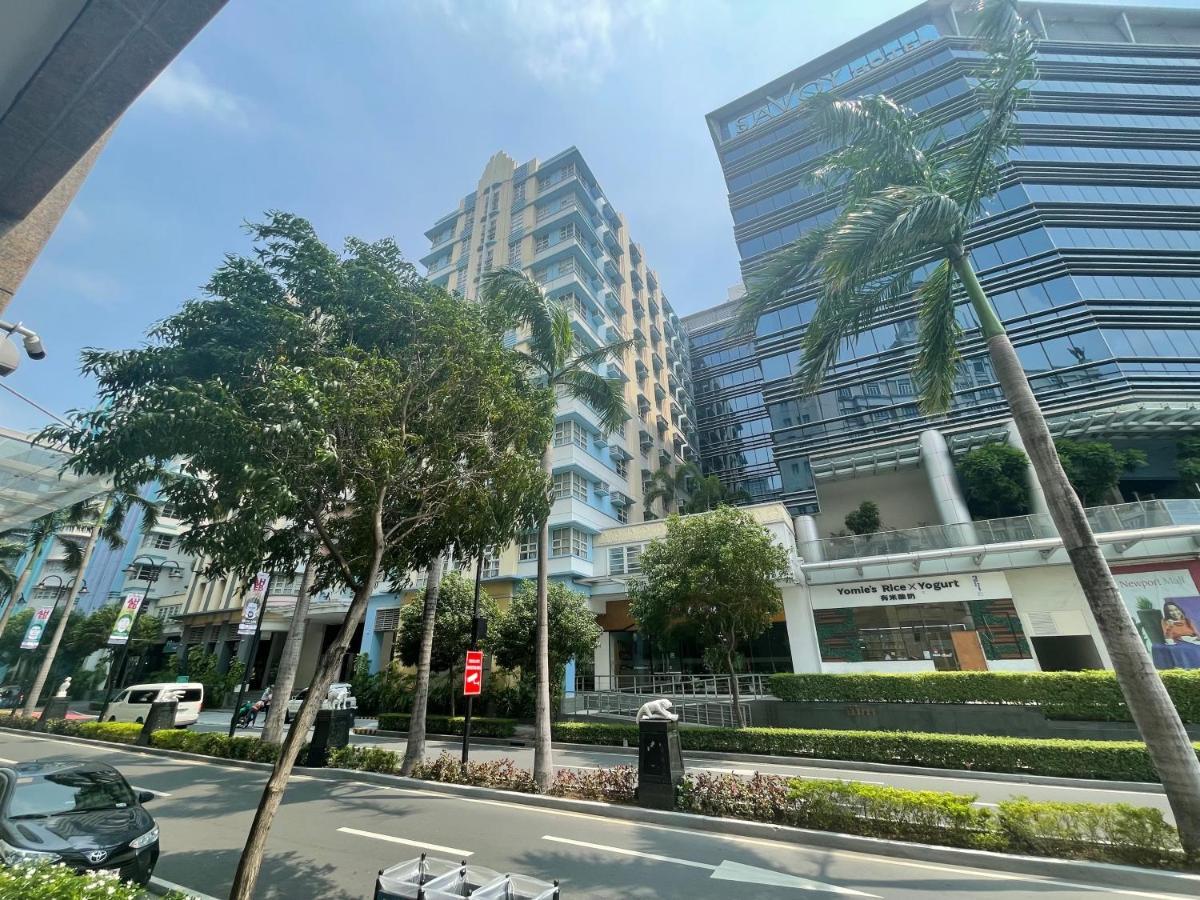 4J North Wing - 150 Newport Boulevard, Near Terminal3 Airport マニラ市 エクステリア 写真