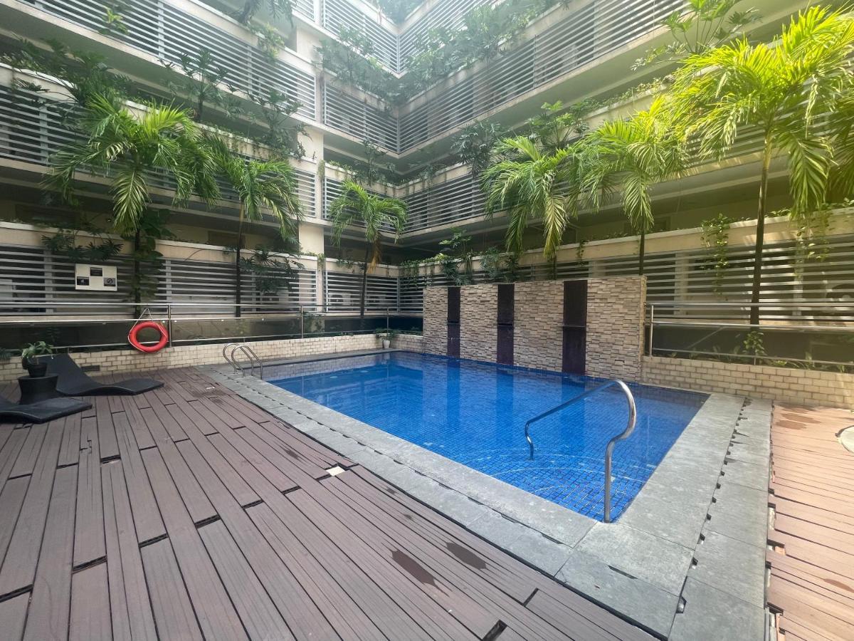 4J North Wing - 150 Newport Boulevard, Near Terminal3 Airport マニラ市 エクステリア 写真
